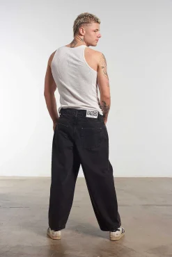 Goliath Jean Black