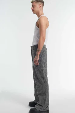 Jumbo Cord Skate Jean