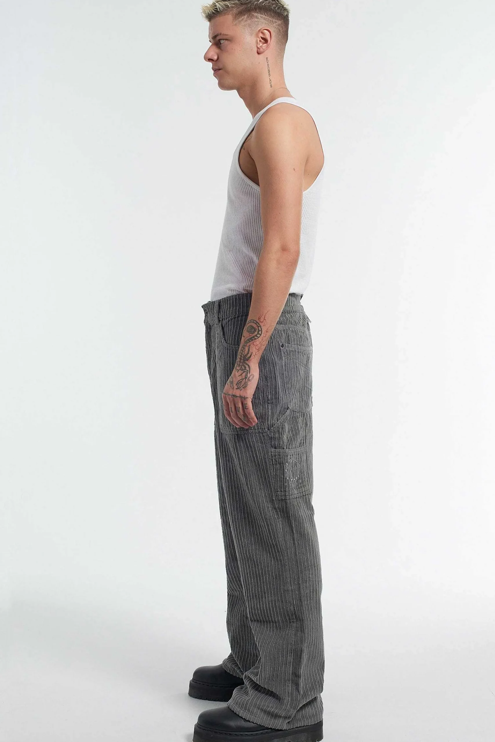 Jumbo Cord Skate Jean
