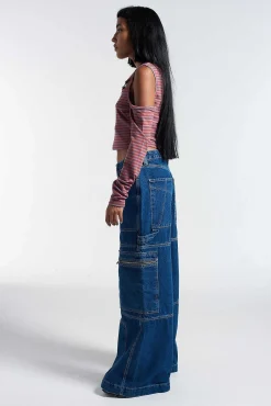 Menace Top