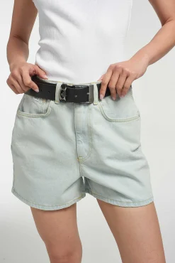 Mom Short Stonewash