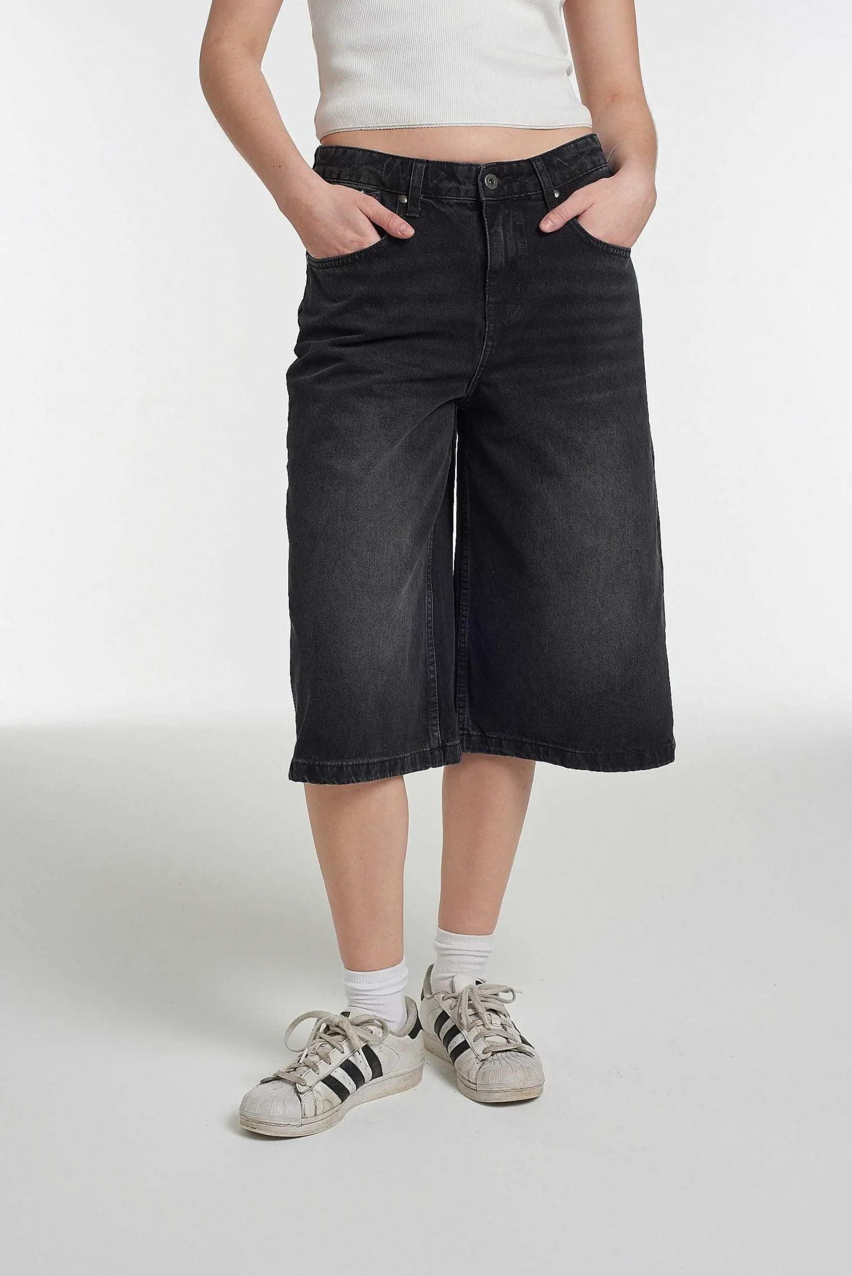 Release Short Black