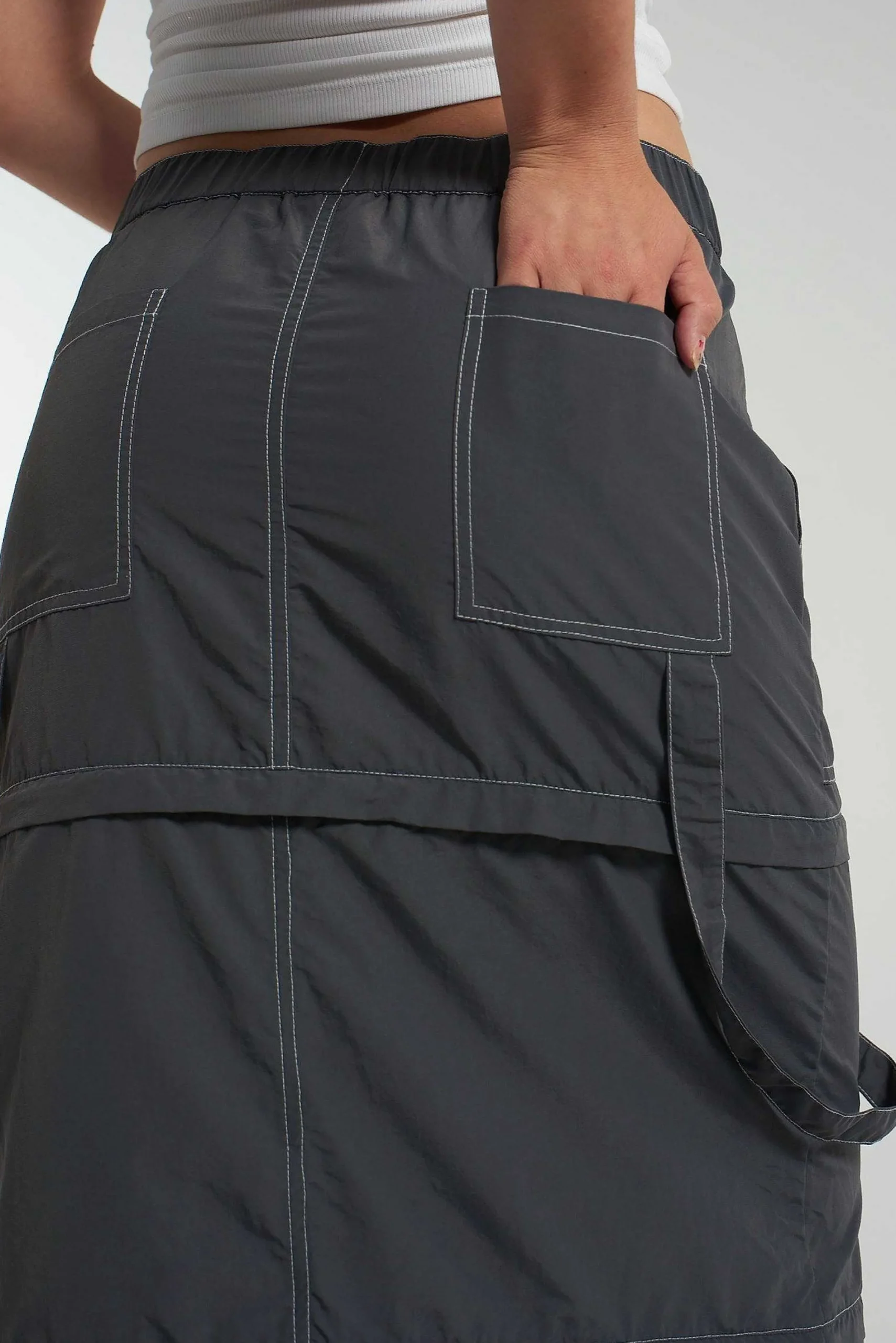 Zip-Off Parachute Skirt